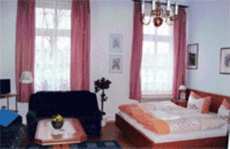 Haus Am Pfaffenteich Otel Schwerin  Dış mekan fotoğraf
